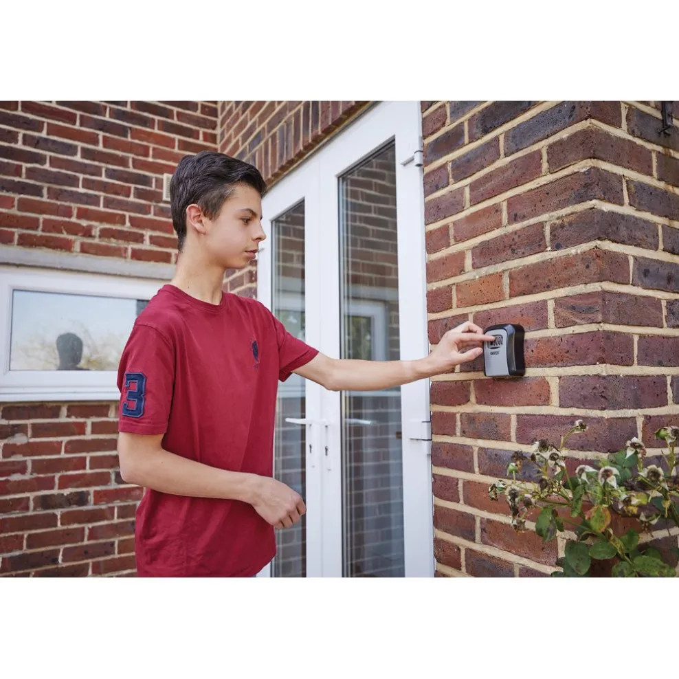 Combination Lock Wall-Mounted Key Box