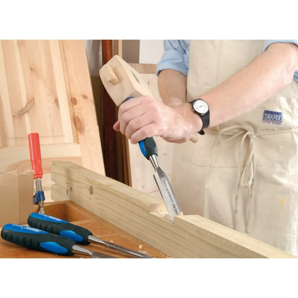 Draper Expert Soft Grip Bevel Edge Wood Chisel Set, 150mm (3 Piece)