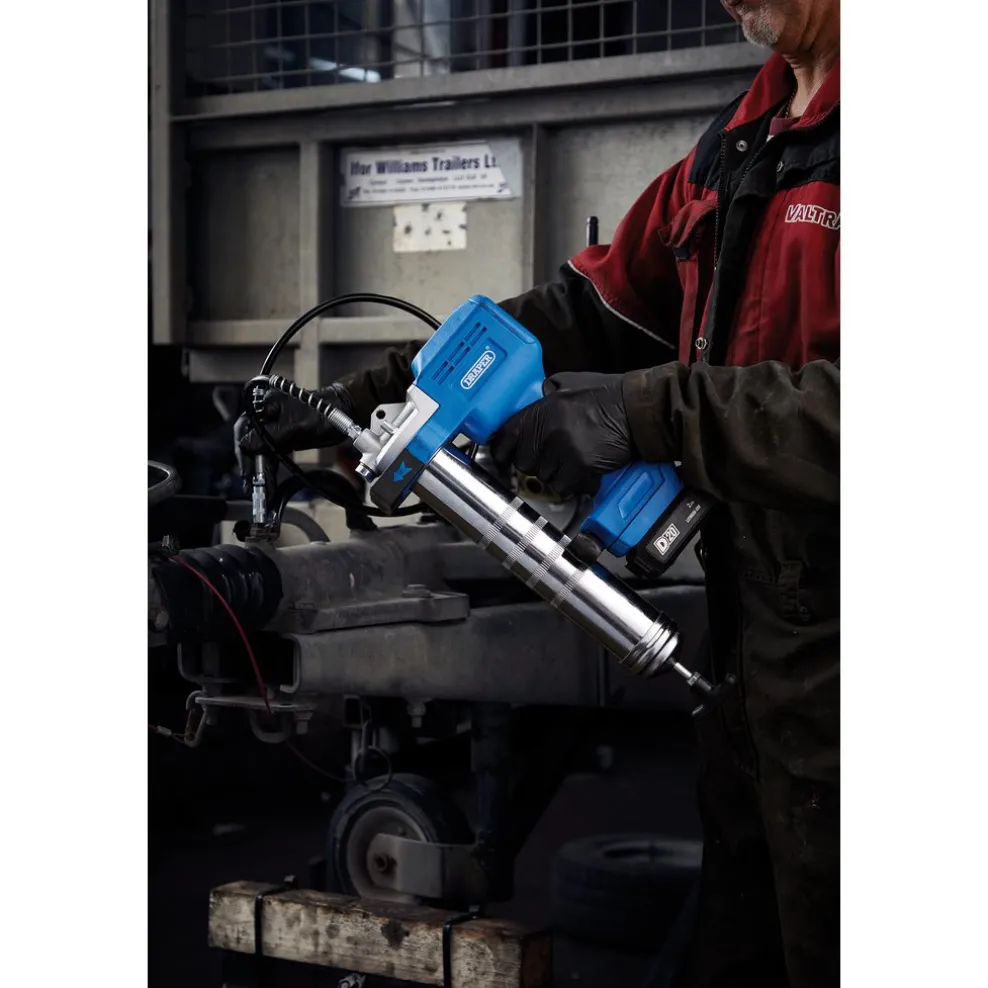 D20 20V Grease Gun Kit, 1 x 2.0Ah Battery, 1 x Charger (3 Piece)