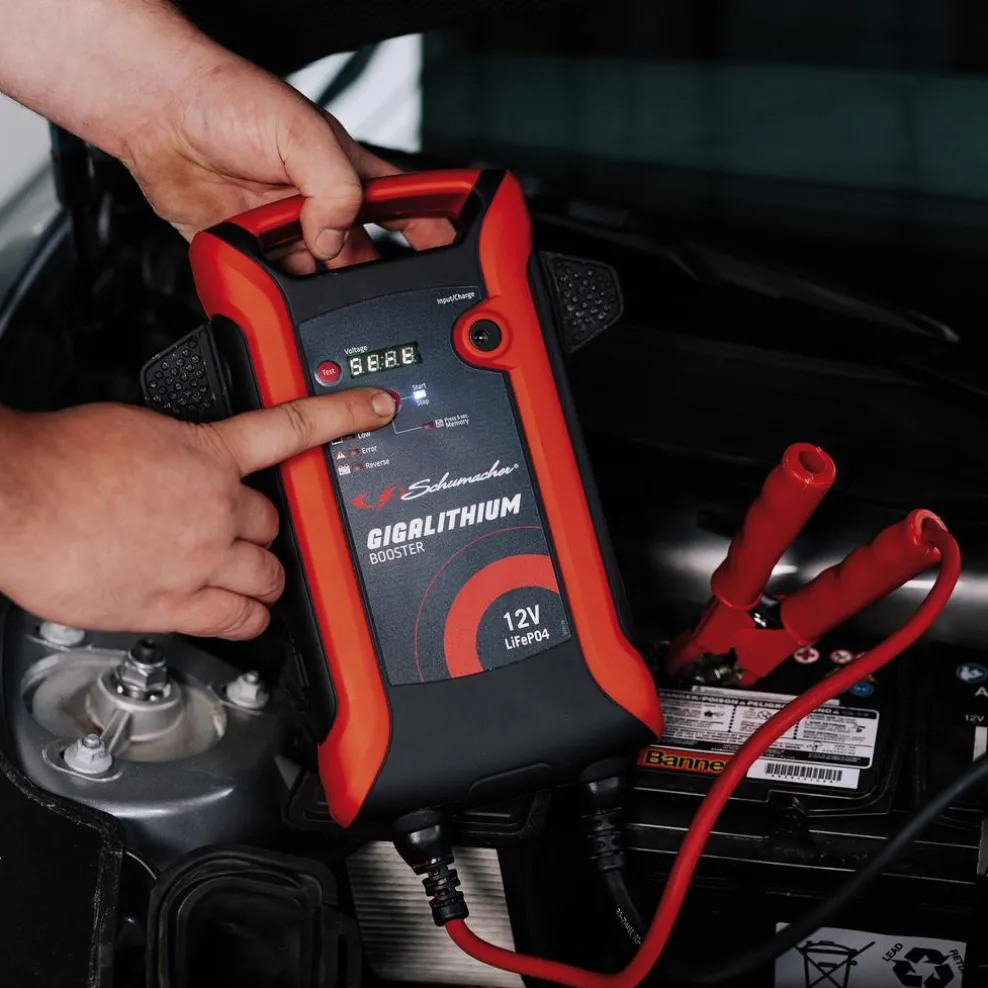 Schumacher® GIGA 12V Lithium Booster, 800CA