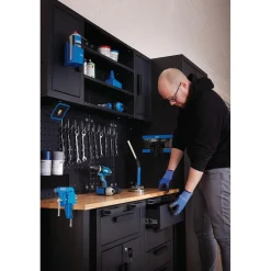 Single Garage Workstation with Roller Cabinets