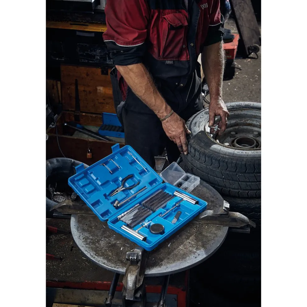 Tyre Puncture Repair Kit for Tubeless Off Road Vehicles (65 Piece)